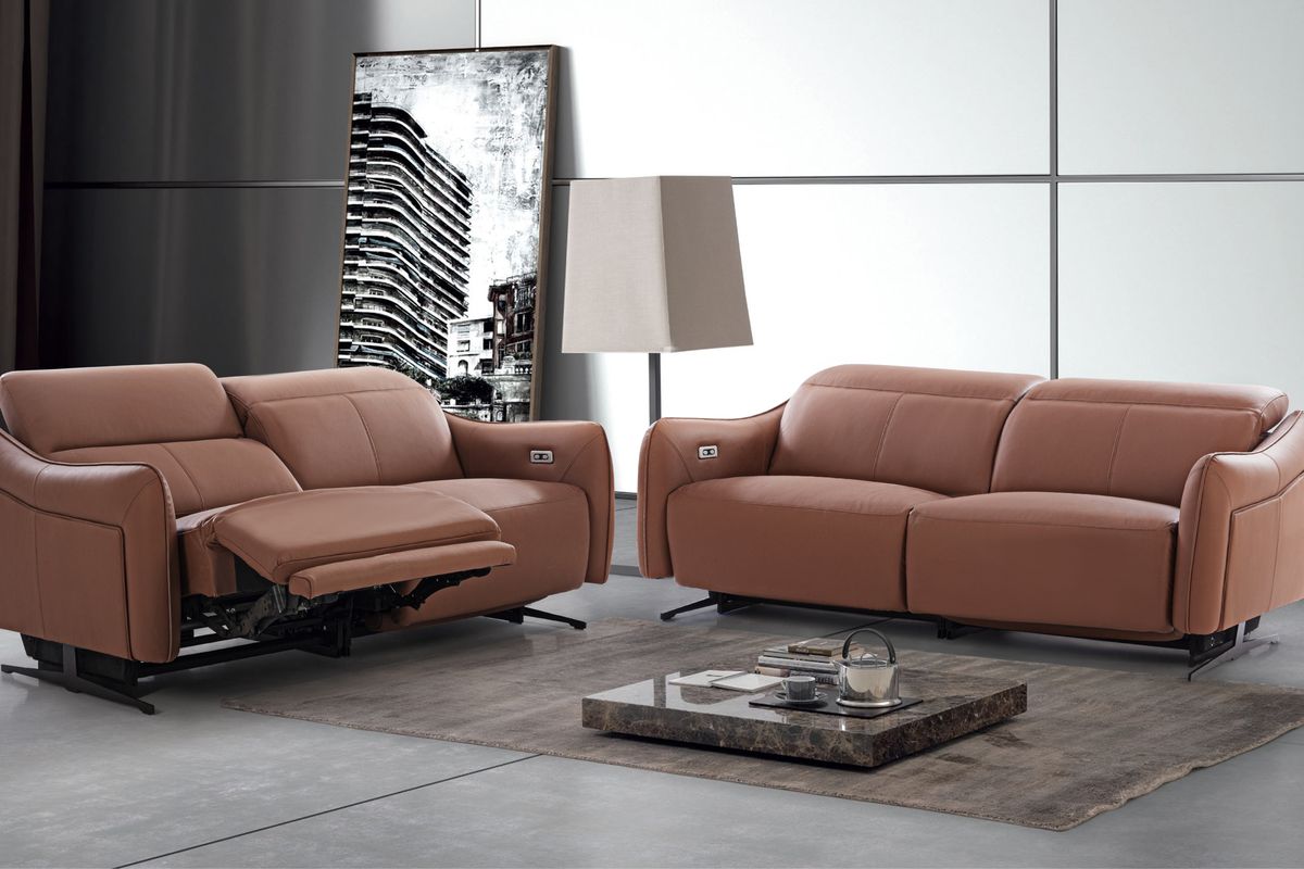 Al Ain — Reclining 3+2 suite by Home Zone